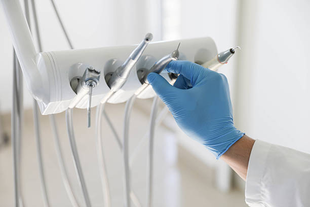 Professional Emergency Dentist technician working in Springville, IA